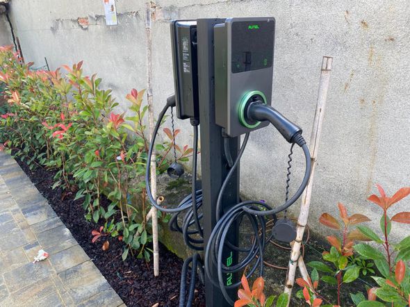Borne de recharge électrique